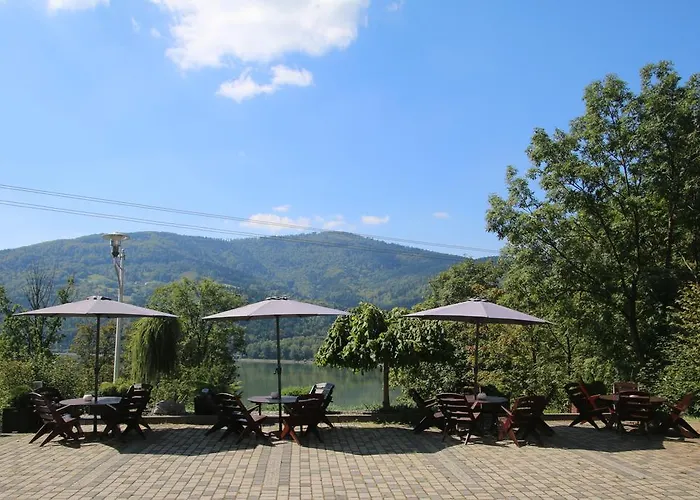 Pod Skrzydlami * Miedzybrodzie Bialskie