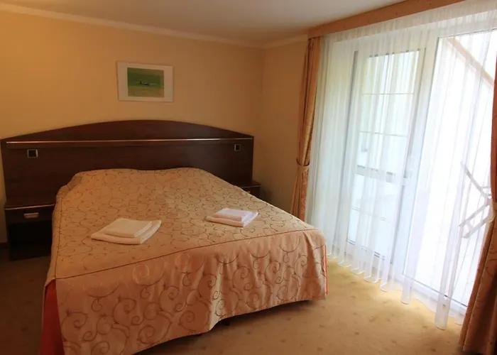 Pod Skrzydlami * Miedzybrodzie Bialskie