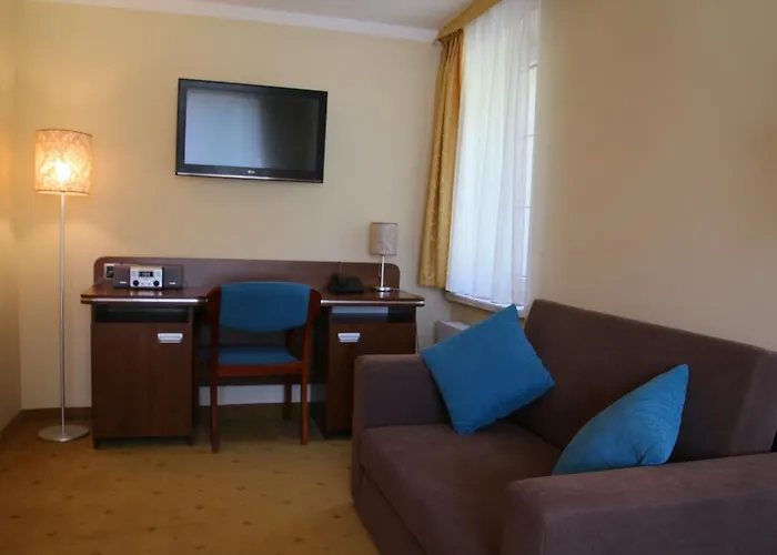 Pod Skrzydlami * Miedzybrodzie Bialskie